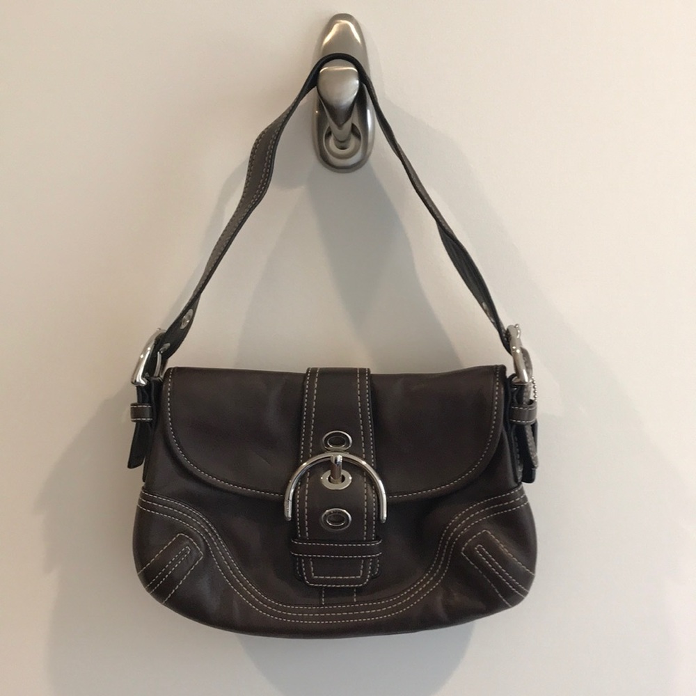 Leather coach handbag.
